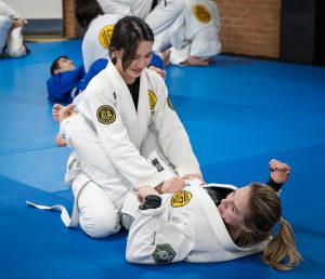two women in Jiu Jitsu